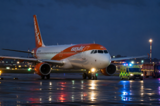 EasyJet Flight U2238 Emergency Landing Newcastle
